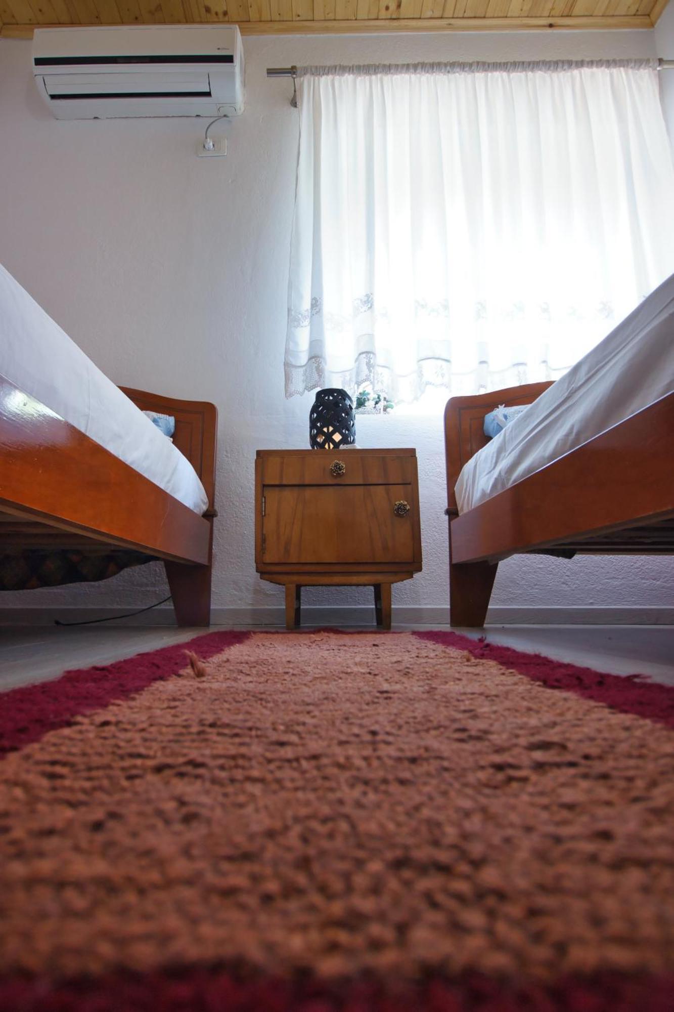 Guest House Denis Gjirokastër Eksteriør billede